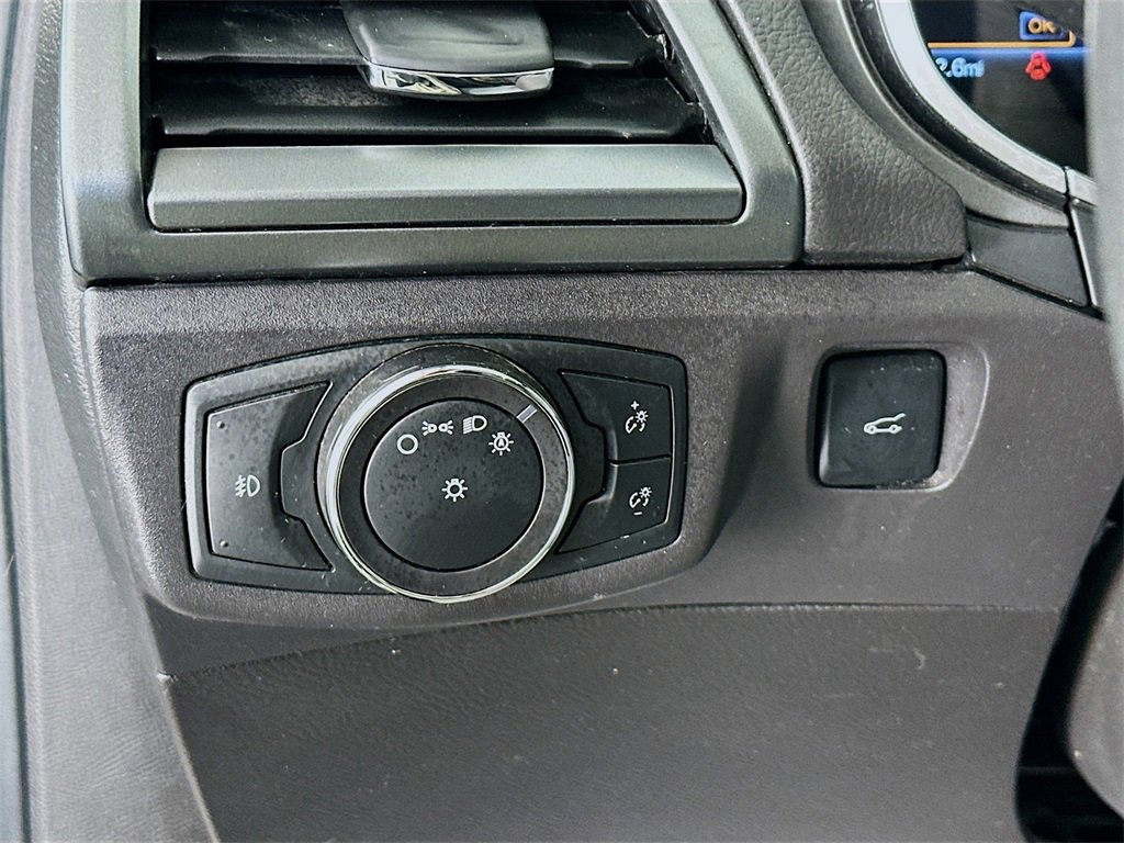 Used 2015 Ford Fusion Titanium image 10