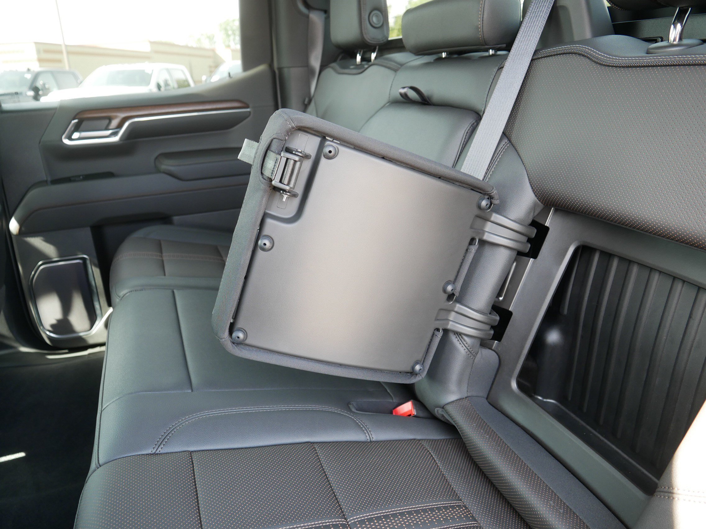 Used 2022 Chevrolet Silverado 1500 High Country AWD/4WD image 35