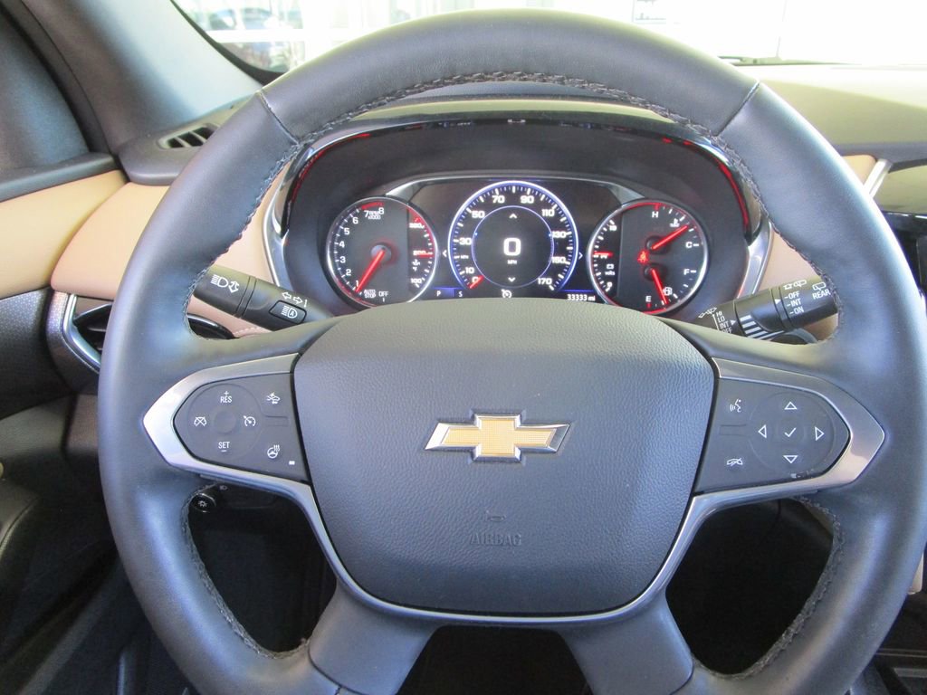 Used 2023 Chevrolet Traverse Premier image 34
