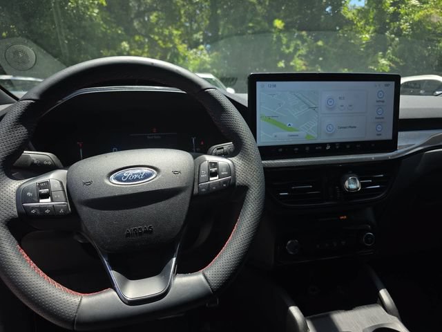Used 2024 Ford Escape ST-Line w/ Tech Pack #1 FWD image 15