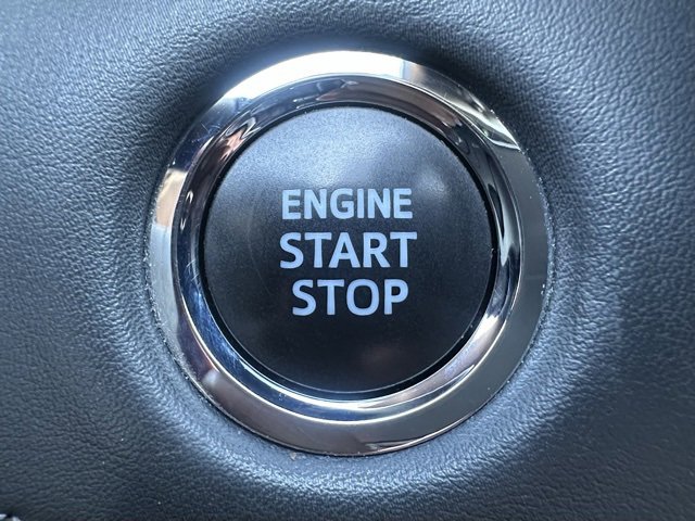 Used 2022 Toyota Highlander XLE image 24