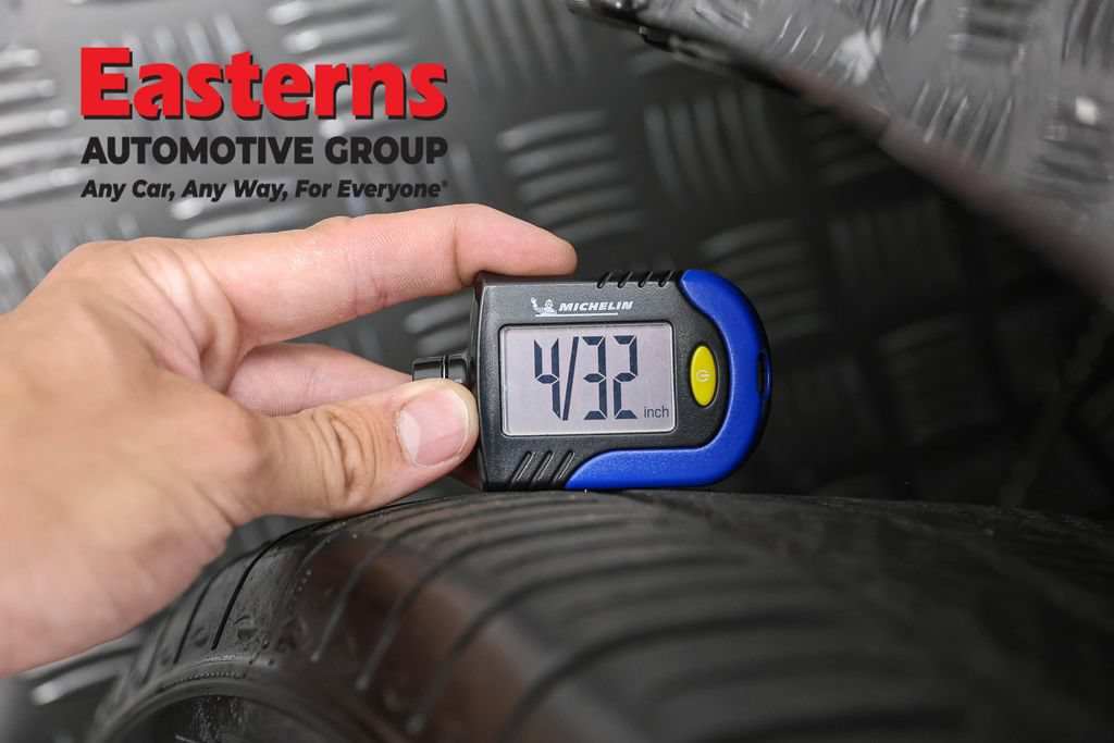 Used 2023 Chrysler 300 S RWD image 27