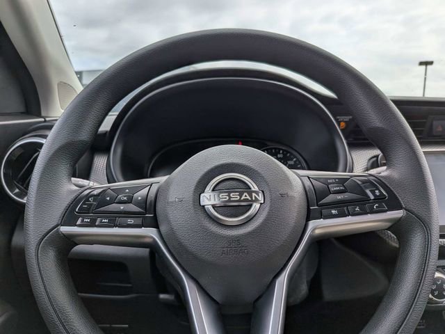 Used 2023 Nissan Kicks SV image 25