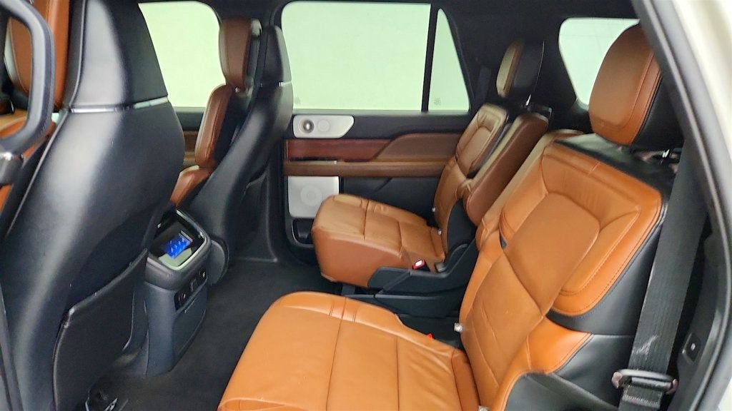 Used 2024 Lincoln Navigator L Reserve AWD/4WD image 20