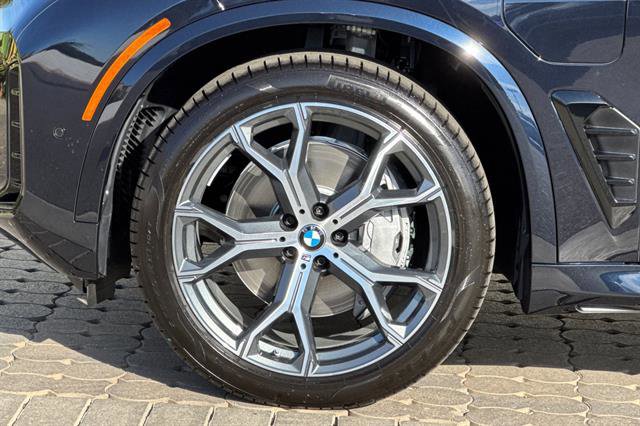 Used 2026 BMW X5 xDrive50e w/ Executive Package image 33