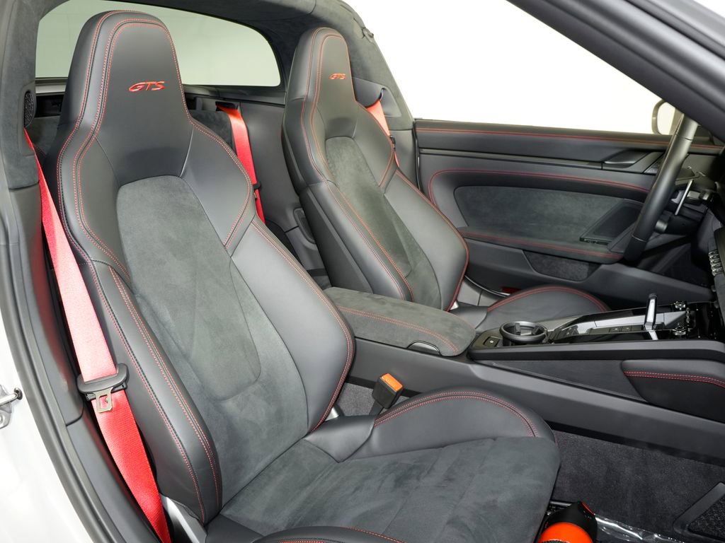 Certified 2024 Porsche 911 Targa 4 GTS AWD/4WD image 45