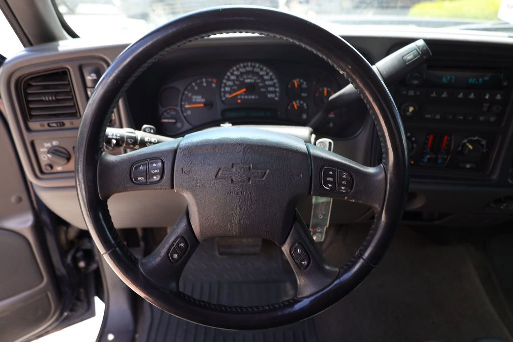 Used 2007 Chevrolet Silverado 2500 LT w/ Heavy-Duty Power Package AWD/4WD image 13
