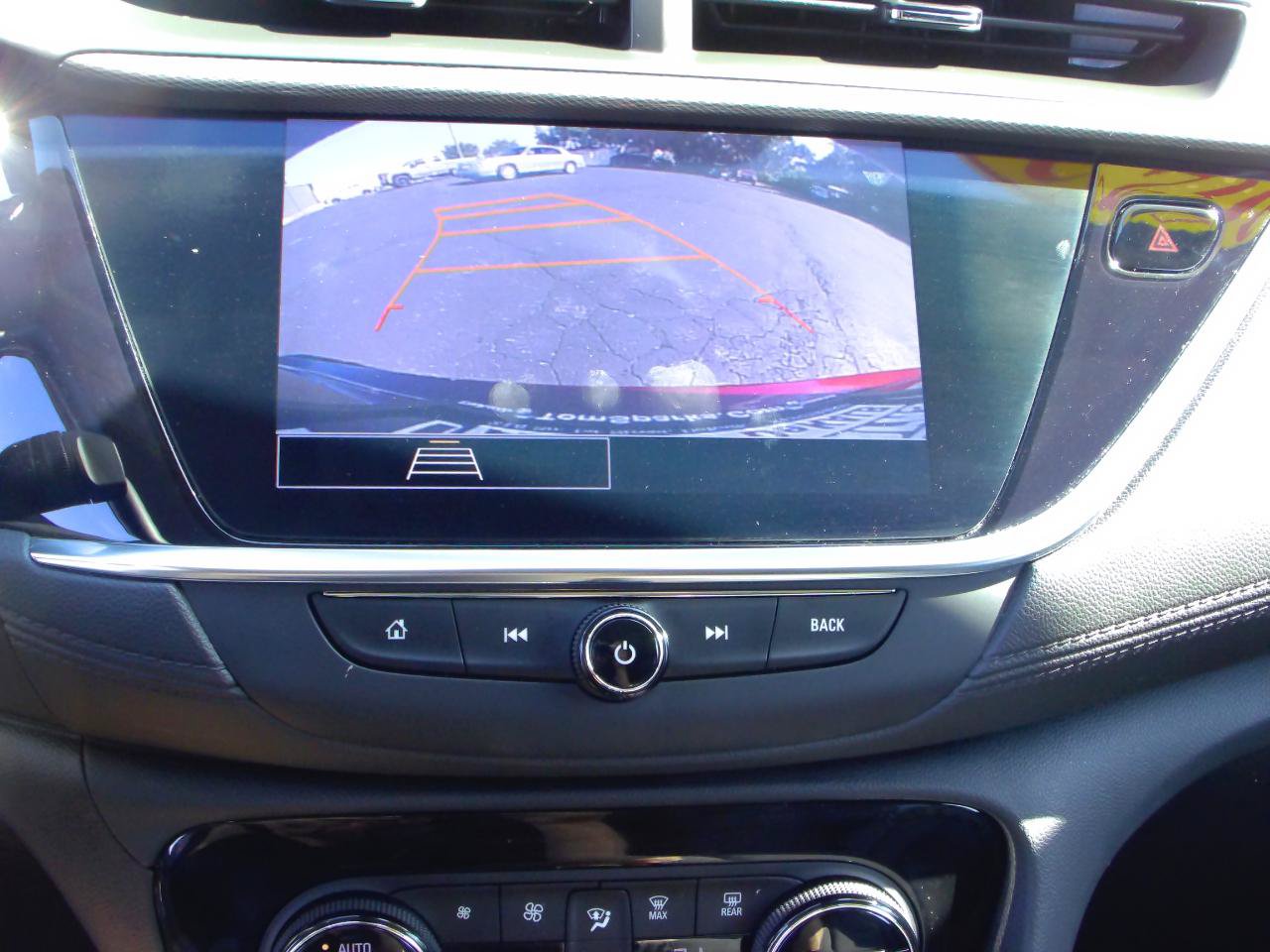 Used 2023 Buick Encore GX Select w/ Sport Touring Package FWD image 19