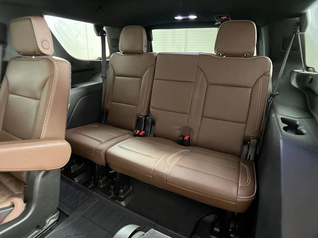 Used 2021 Chevrolet Tahoe High Country w/ Premium Package image 31