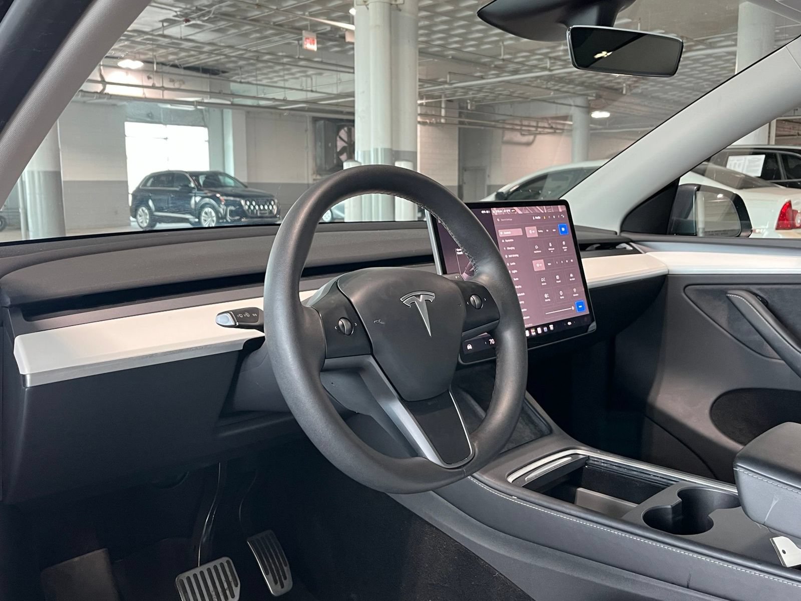 Used 2023 Tesla Model Y Long Range AWD/4WD image 16