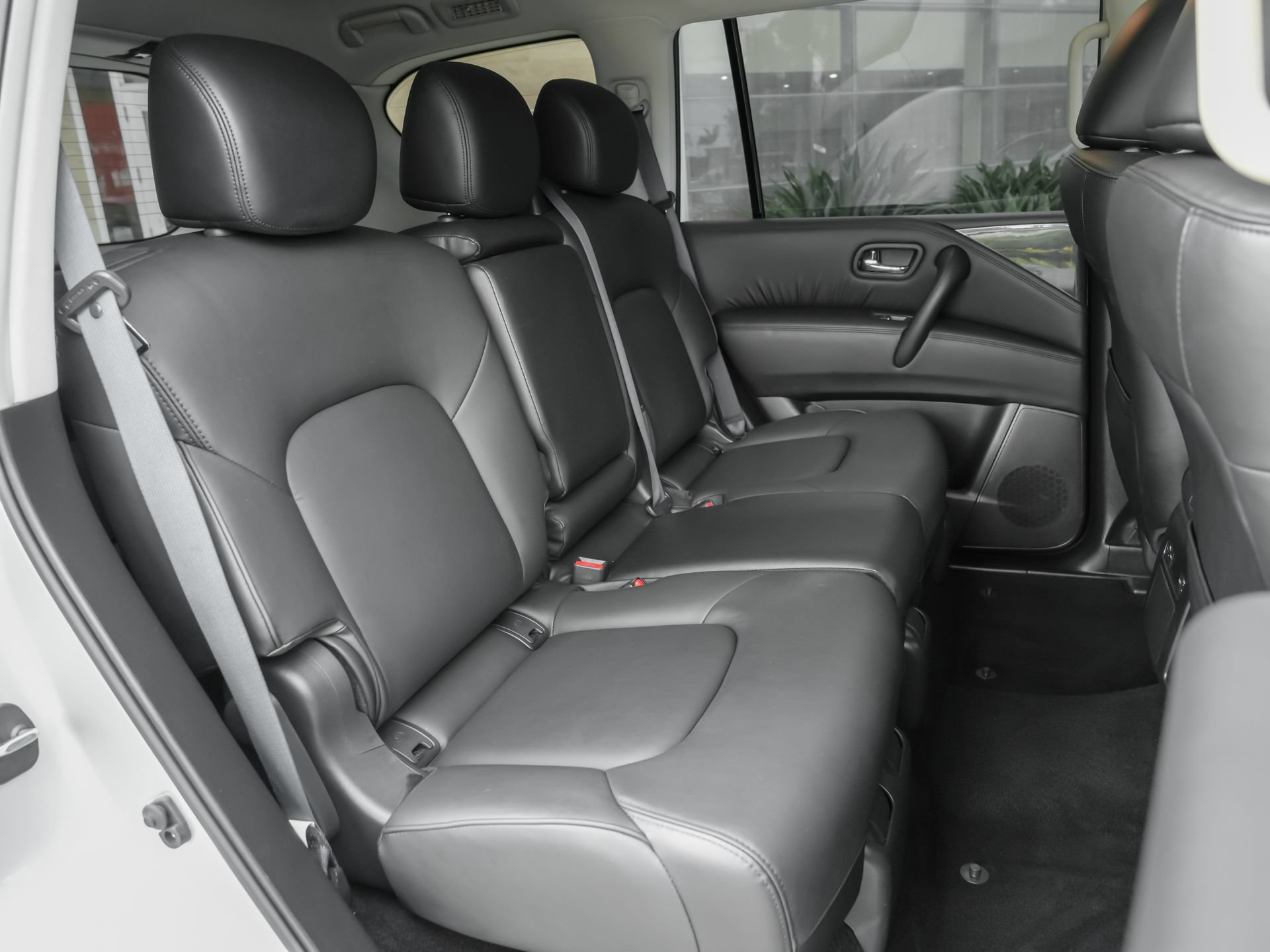 Used 2023 Nissan Armada SV w/ Cargo Package AWD/4WD image 38