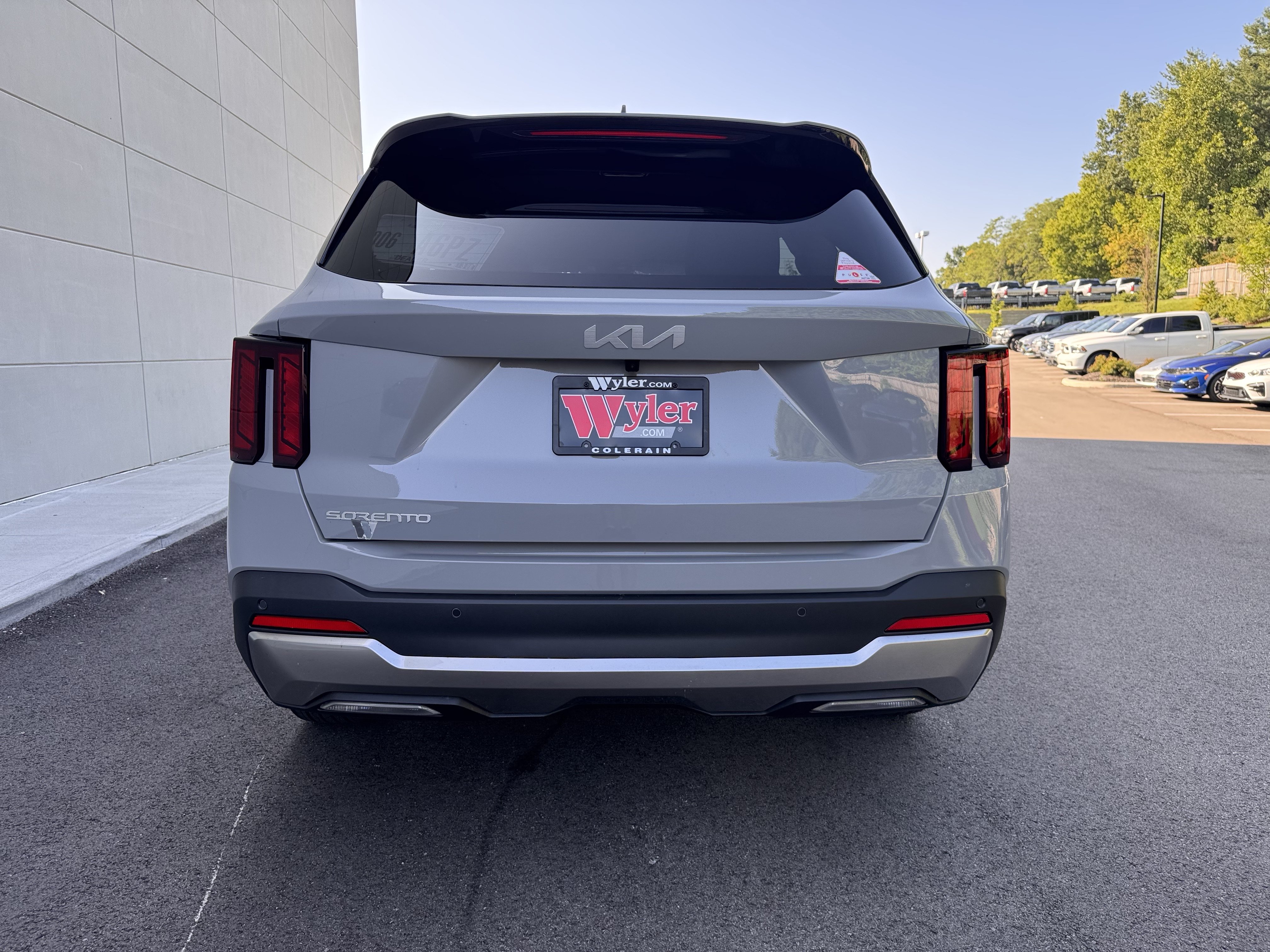 New 2026 Kia Sorento S FWD image 5