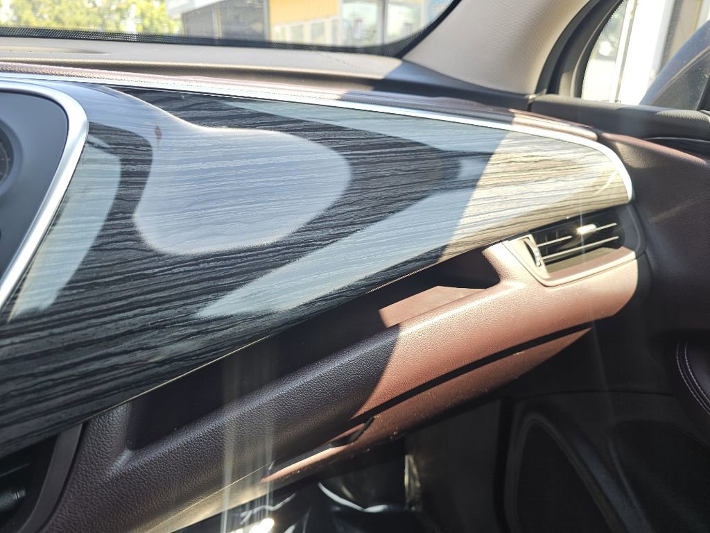 Used 2017 Buick Envision Essence image 35