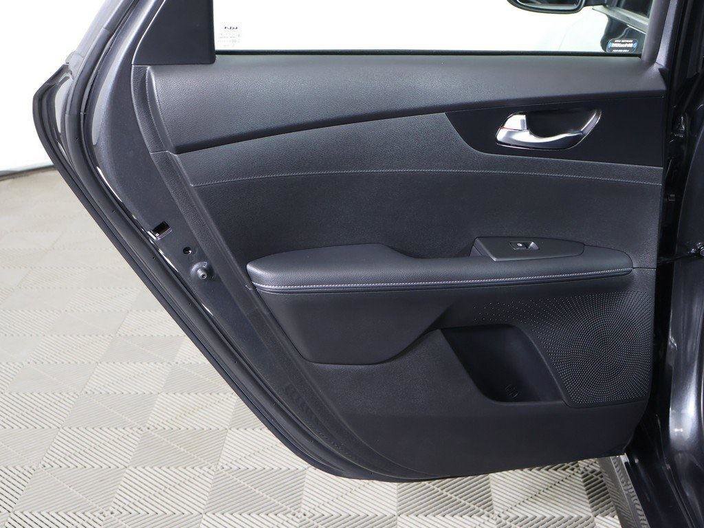 Used 2024 Kia Forte GT-Line image 22