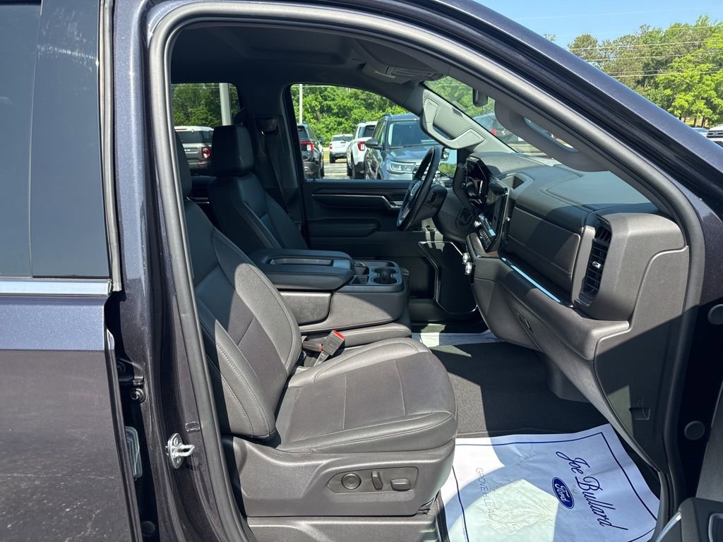 Used 2024 GMC Sierra 1500 SLT AWD/4WD image 7