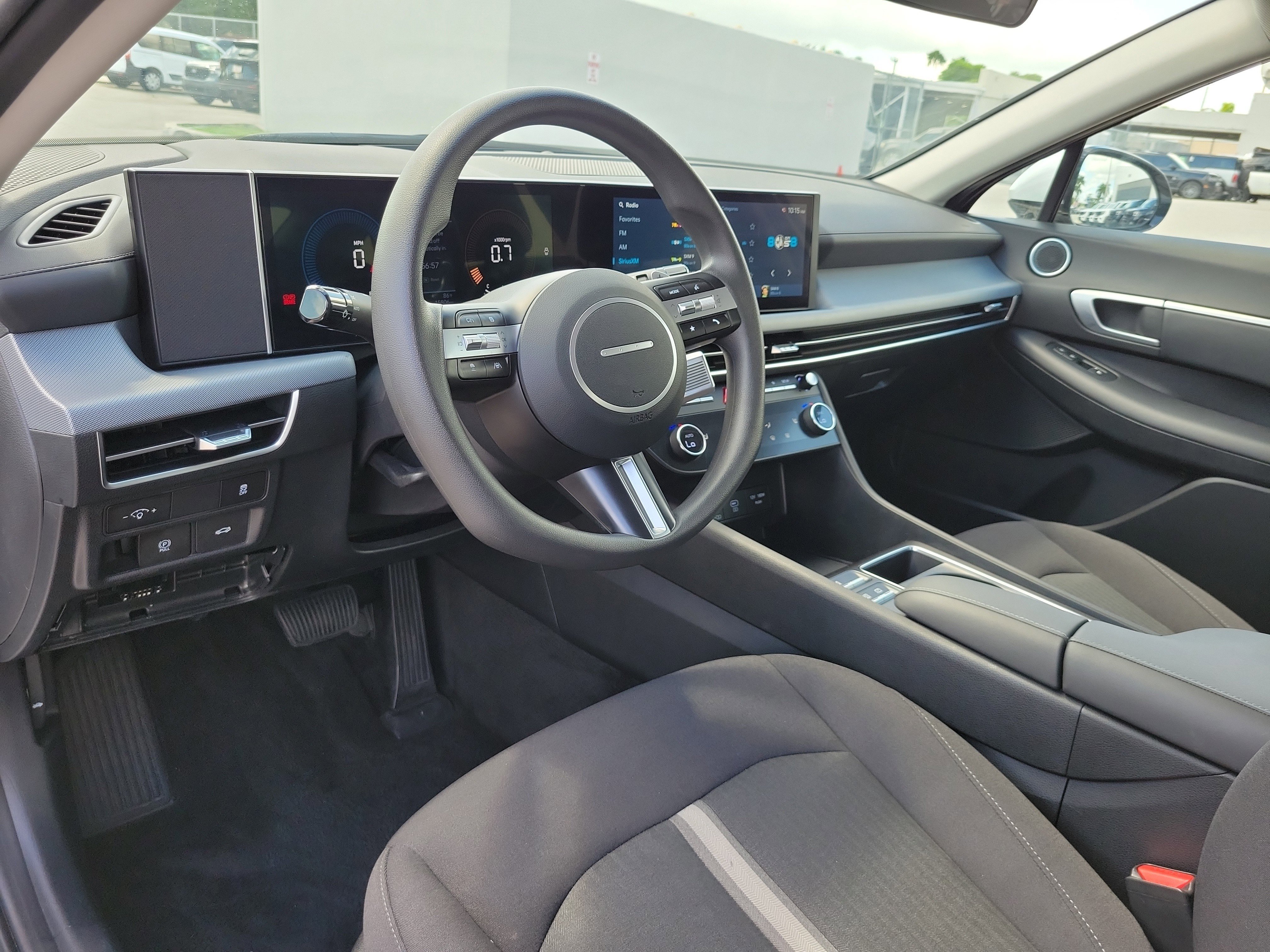Used 2025 Hyundai Sonata SEL FWD image 9