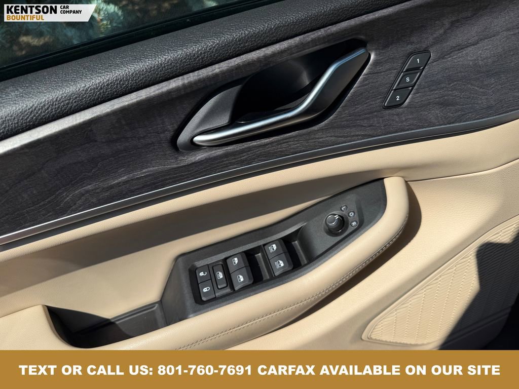 Used 2024 Jeep Grand Cherokee Limited image 21