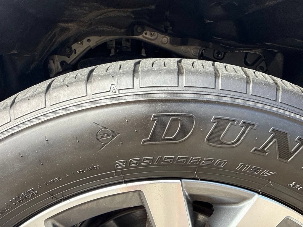 Used 2025 Toyota 4Runner Limited AWD/4WD image 40