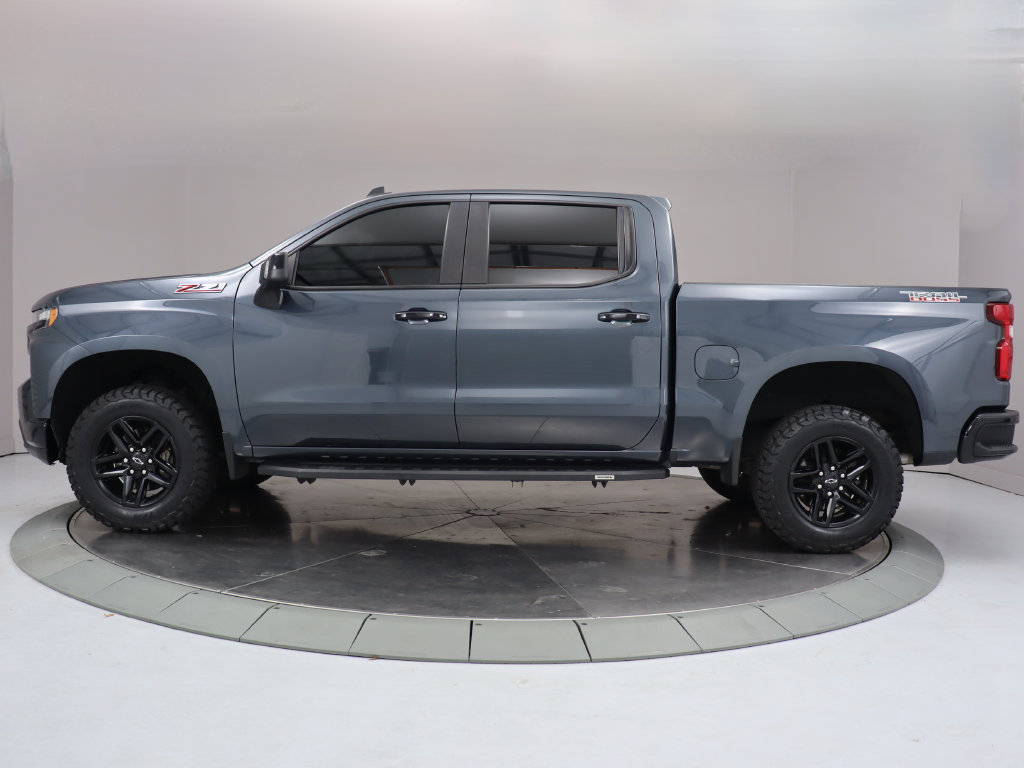 Used 2021 Chevrolet Silverado 1500 LT Trail Boss w/ Convenience Package II AWD/4WD image 2