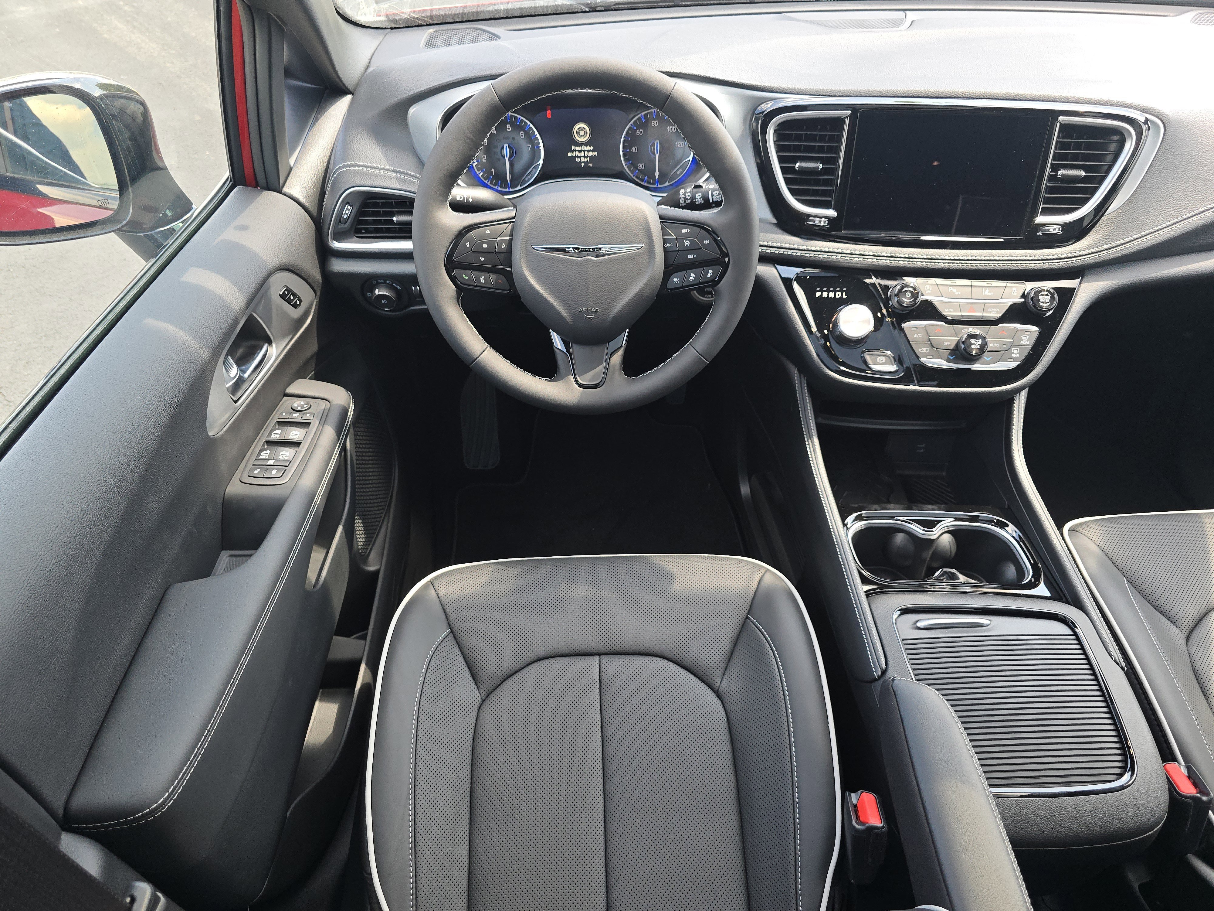 New 2026 Chrysler Pacifica Limited w/ S Appearance Package image 25