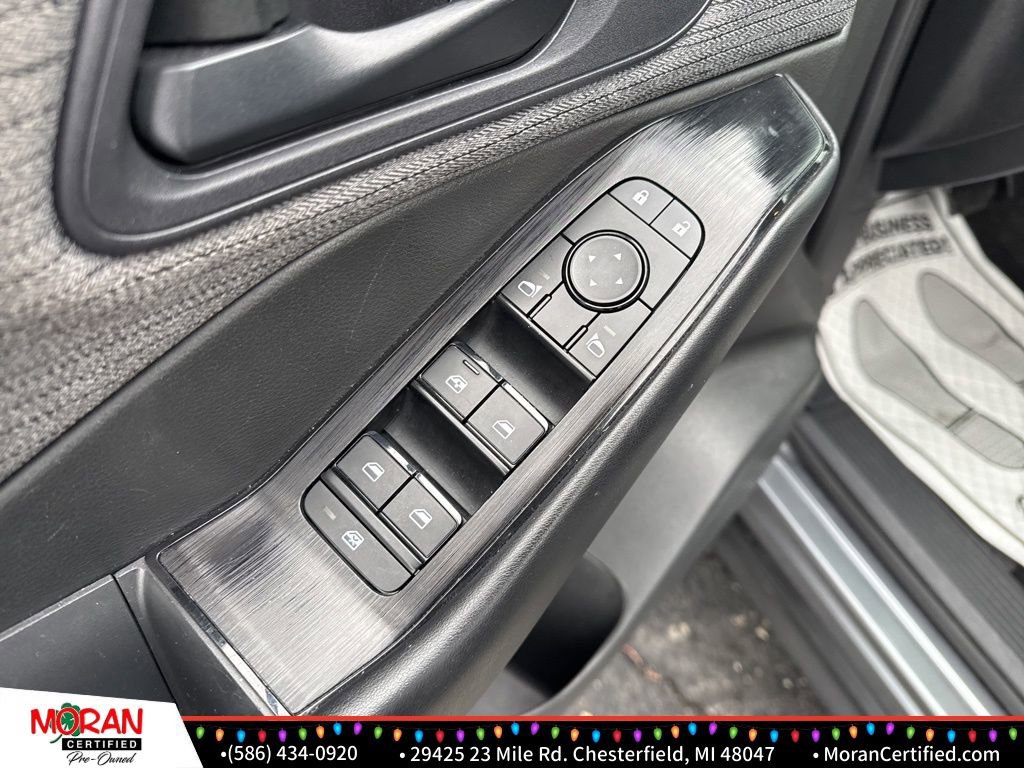 Used 2023 Nissan Rogue S image 10