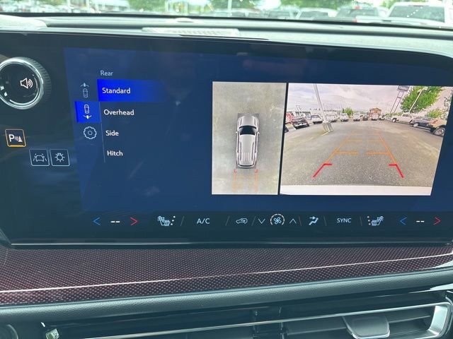 New 2026 Chevrolet Traverse Z71 w/ Enhanced Driving Package AWD/4WD image 22