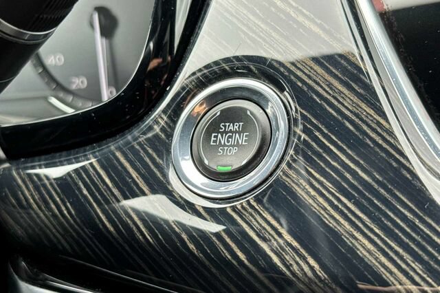Used 2024 Cadillac XT6 Premium Luxury AWD/4WD image 24