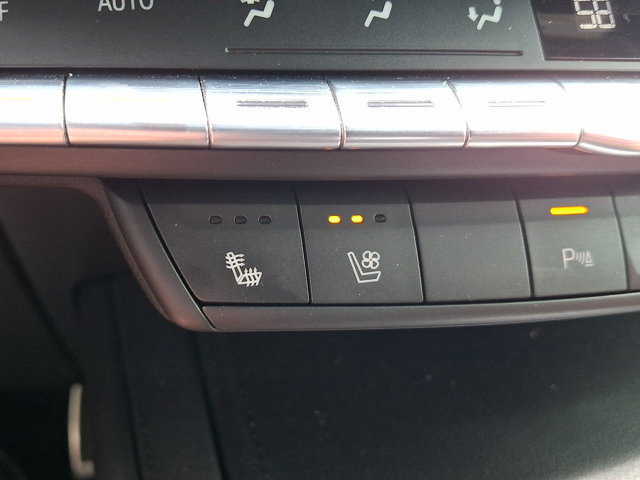 Used 2020 Cadillac XT4 Sport AWD/4WD image 27