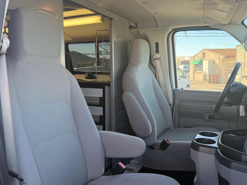 Used 2012 Ford E-250 and Econoline 250 w/ Premium Van Group image 34