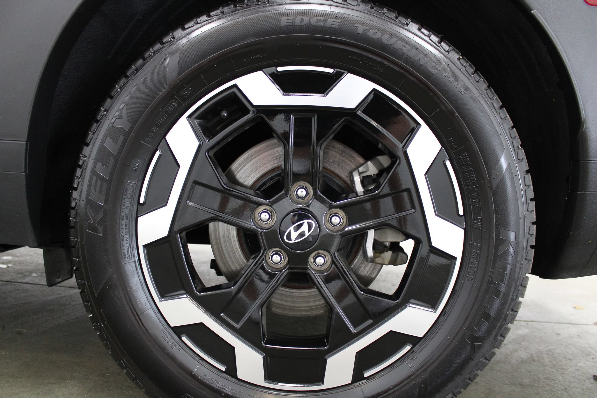 Used 2025 Hyundai Santa Fe SEL AWD/4WD image 9