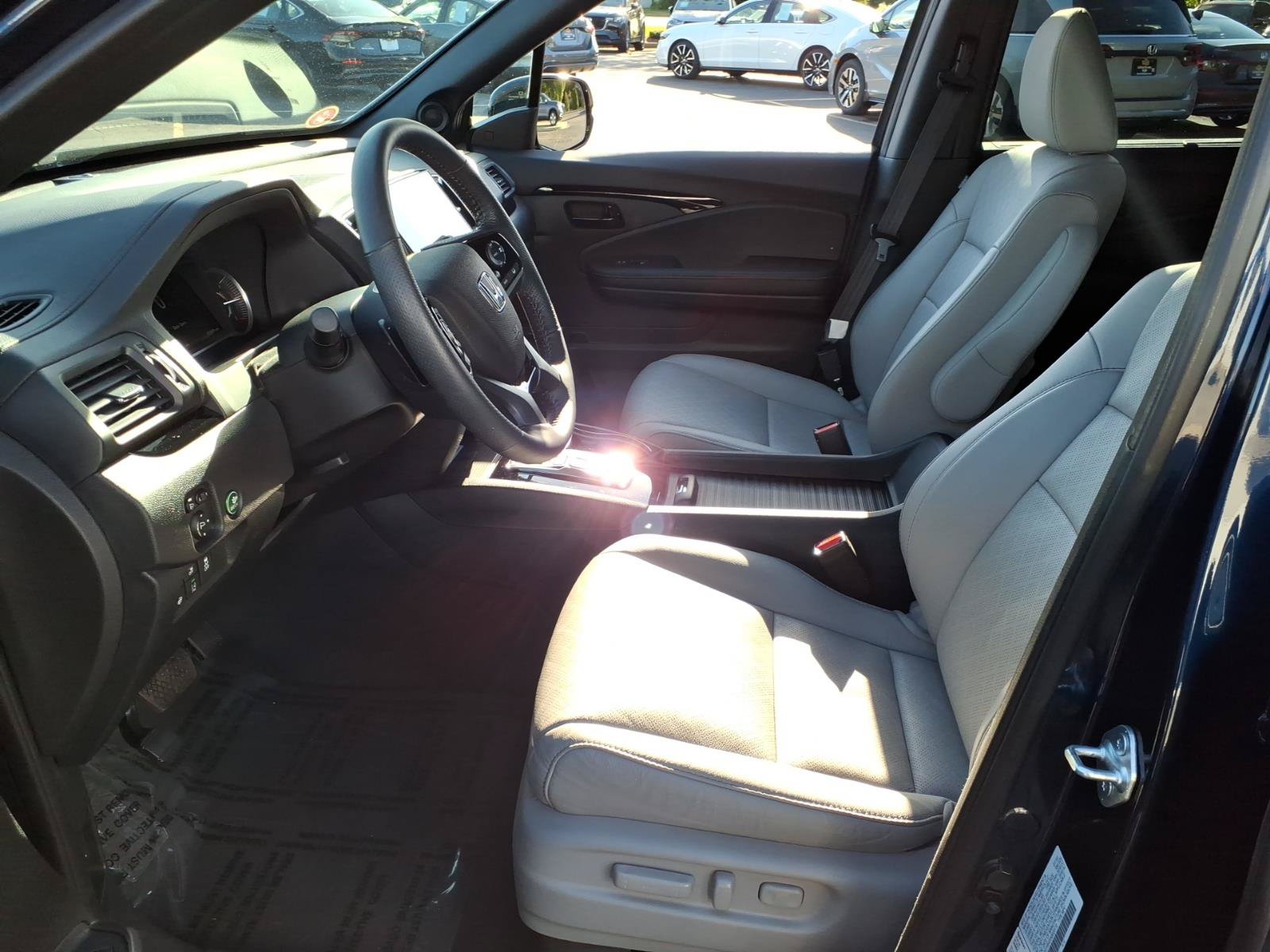 Used 2022 Honda Passport Elite image 4