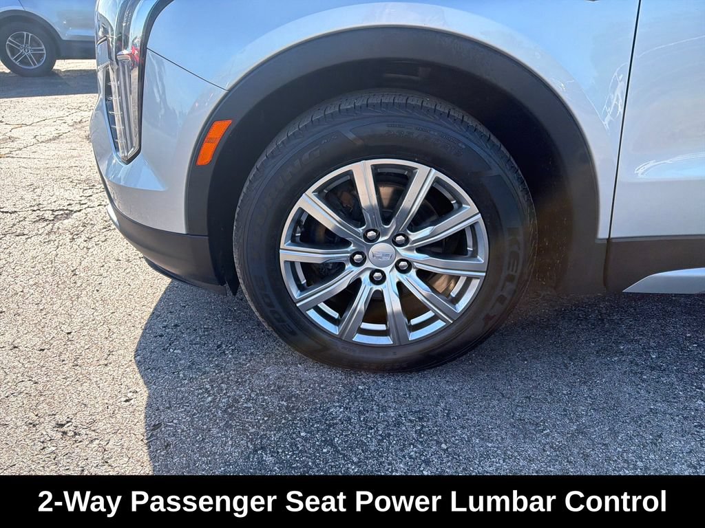Used 2022 Cadillac XT4 Premium Luxury w/ Safety Alert Package AWD/4WD image 29