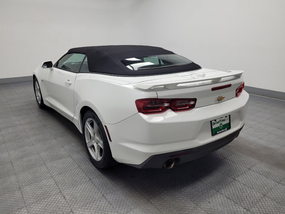 Used 2020 Chevrolet Camaro LT RWD image 5