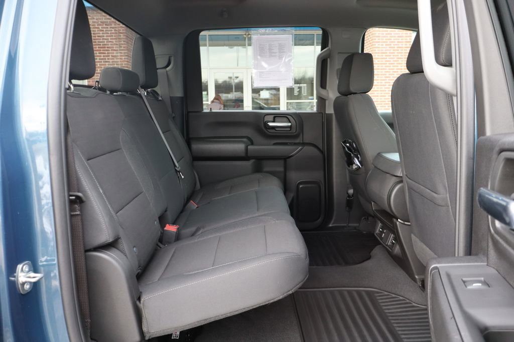 Used 2024 Chevrolet Silverado 2500 Custom w/ Custom Value Package image 44