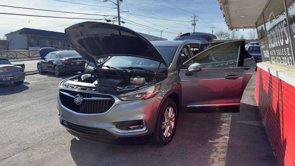 Used 2020 Buick Enclave Essence image 22