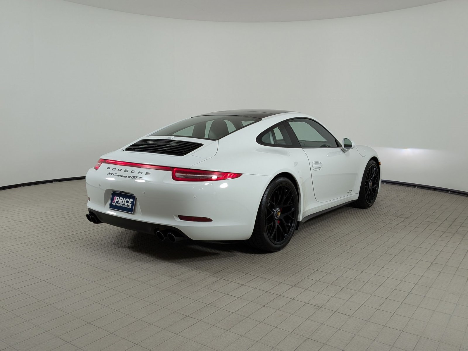 Used 2015 Porsche 911 Carrera 4 GTS AWD/4WD image 9