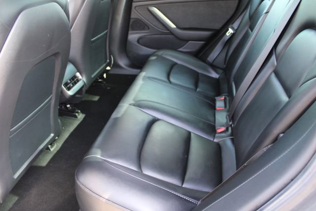 Used 2020 Tesla Model 3 Long Range image 26