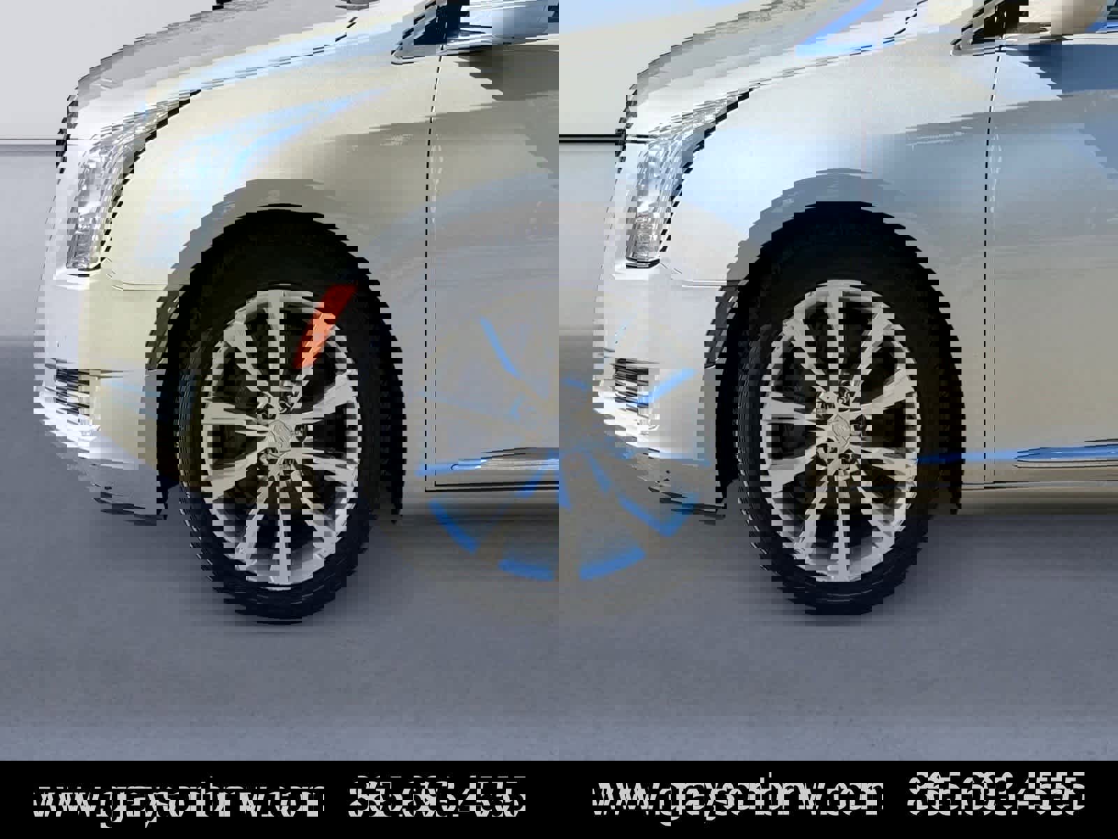 Used 2016 Cadillac XTS Luxury w/ Driver Awareness Package image 9