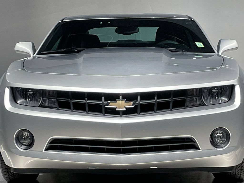 Used 2010 Chevrolet Camaro LT RWD image 17