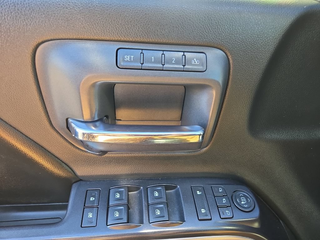 Used 2015 Chevrolet Silverado 2500 LTZ w/ Duramax Plus Package AWD/4WD image 23