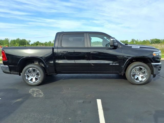 New 2026 RAM 1500 4x4 Crew Cab image 17