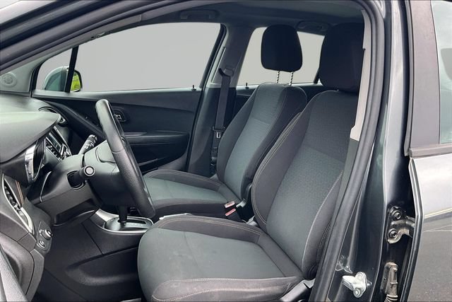 Used 2019 Chevrolet Trax LS FWD image 24