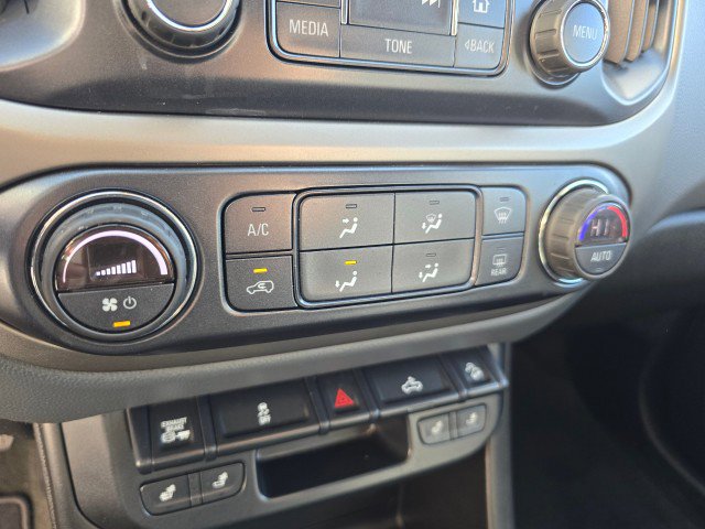 Used 2017 Chevrolet Colorado Z71 image 37