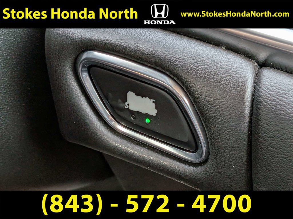 Used 2017 Buick LaCrosse Essence w/ Sun and Shade Package FWD image 29