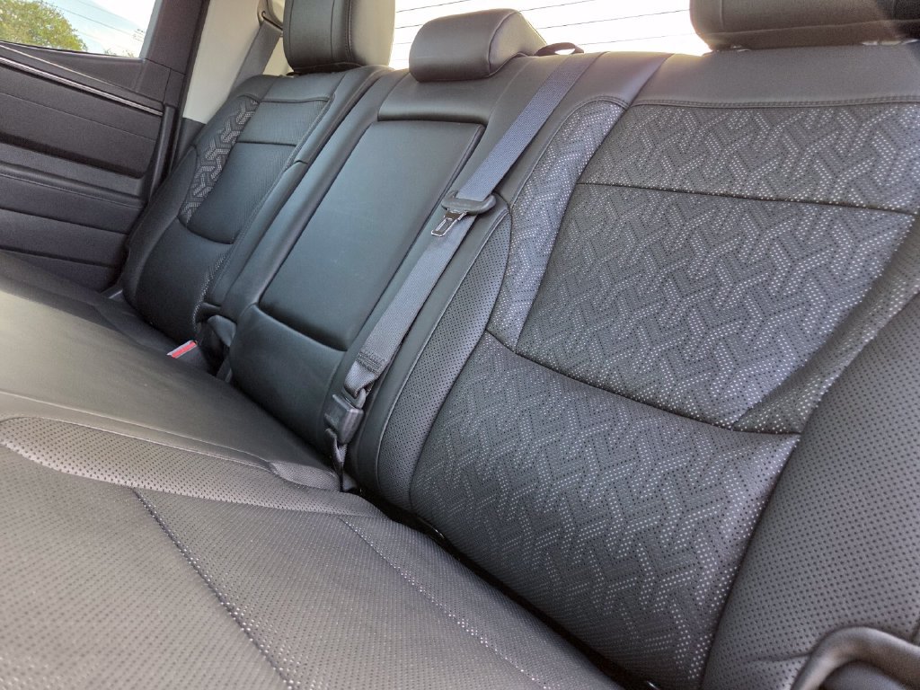 Used 2022 Toyota Tundra SR5 w/ SR5 Premium Package RWD image 22