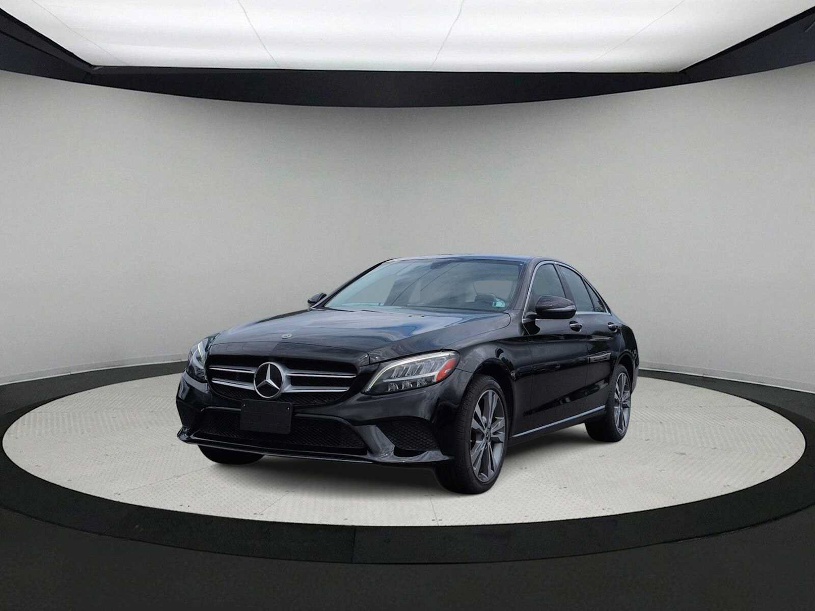Used 2021 Mercedes-Benz C 300 4MATIC Sedan image 4