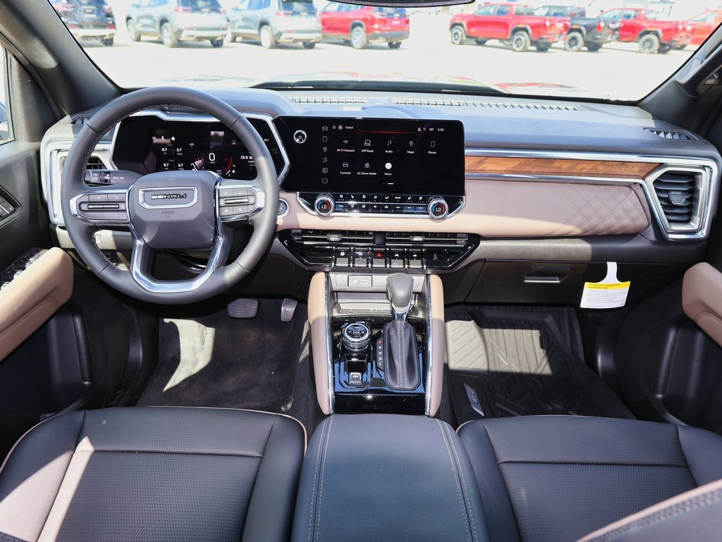 New 2026 GMC Canyon Denali w/ LPO, Denali Black Edition image 16