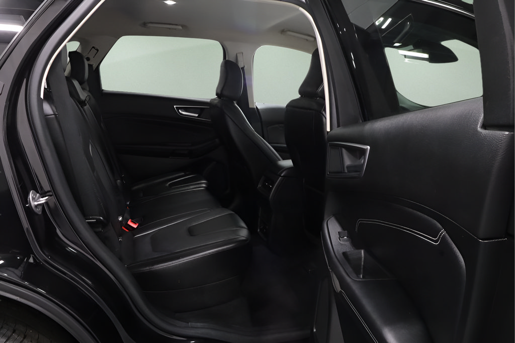 Used 2022 Ford Edge Titanium AWD/4WD image 17
