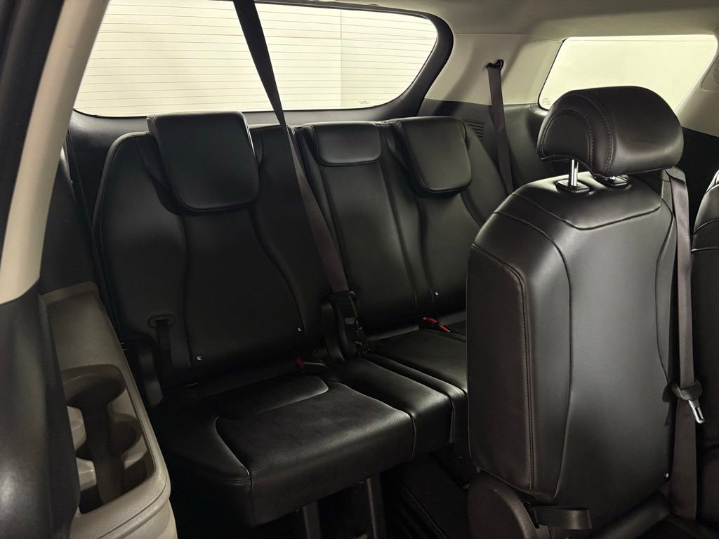 Used 2025 Kia Carnival image 43