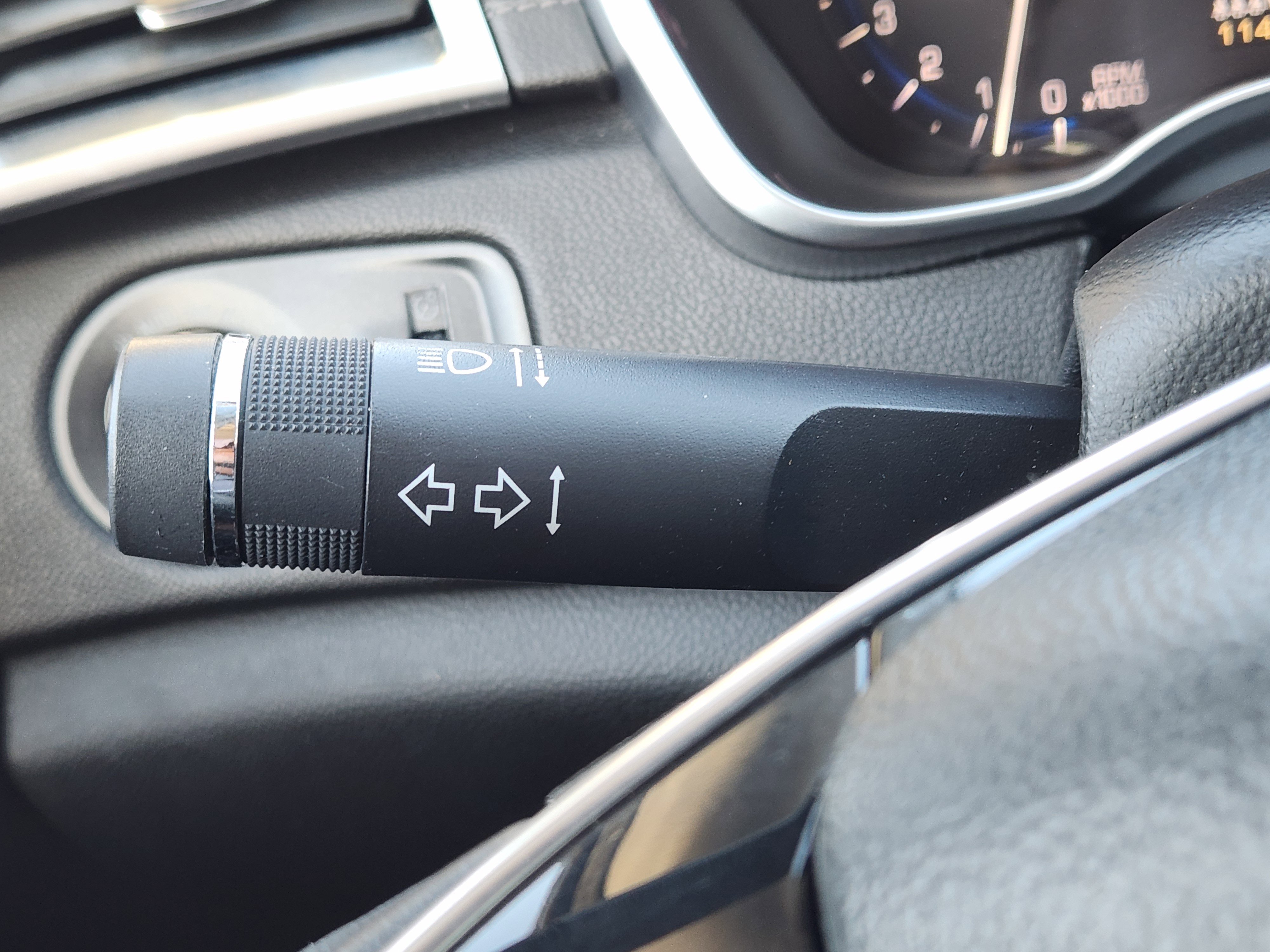 Used 2013 Cadillac SRX Performance w/ Driver Awareness Package image 22